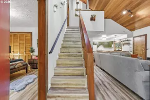 65582 E Timberline Dr, Rhododendron, OR 97049 - Photo 18