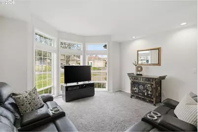 2652 SW Phyllis Dr, Gresham, OR 97080 - Photo 6