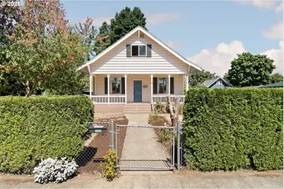 150 E Arlington St, Gladstone, OR 97027 - Photo 1