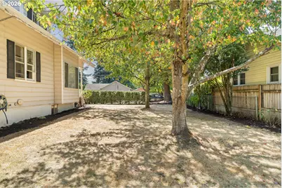 150 E Arlington St, Gladstone, OR 97027 - Photo 42