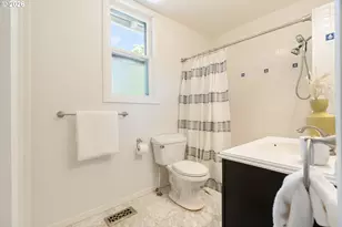 150 E Arlington St, Gladstone, OR 97027 - Photo 18