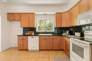 150 E Arlington St, Gladstone, OR 97027 - Photo 24