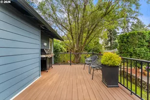 2130 SW Marigold St, Portland, OR 97219 - Photo 38