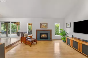 2130 SW Marigold St, Portland, OR 97219 - Photo 6