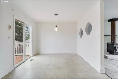 13017 Setera Cir, Oregon City, OR 97045 - Photo 10