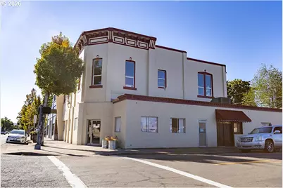 811 E 1st St, Newberg, OR 97132 - Photo 1