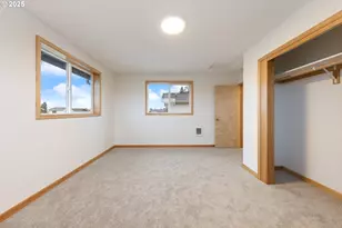 749 ST Charles Street, Eugene, OR 97402 - Photo 32