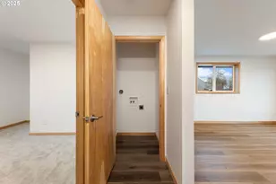 749 ST Charles Street, Eugene, OR 97402 - Photo 18