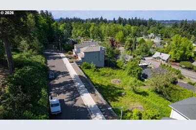 Broadway, West Linn, OR 97068 - Photo 4