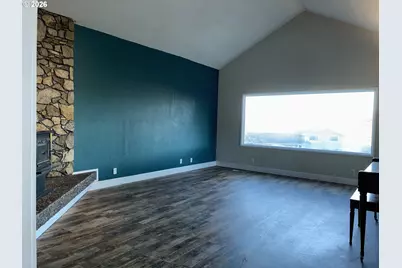2225 Maine Ct, North Bend, OR 97459 - Photo 4