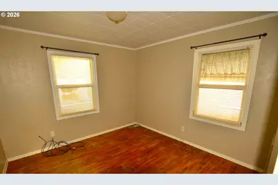 518 NW 9th St, Pendleton, OR 97801 - Photo 14