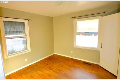 518 NW 9th St, Pendleton, OR 97801 - Photo 12