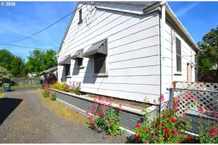518 NW 9th St, Pendleton, OR 97801 - Photo 4