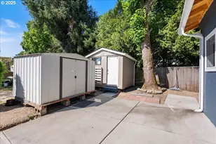 10405 SW Denney Rd, Beaverton, OR 97008 - Photo 8