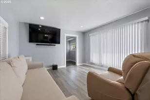 10405 SW Denney Rd, Beaverton, OR 97008 - Photo 18
