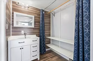 10405 SW Denney Rd, Beaverton, OR 97008 - Photo 12