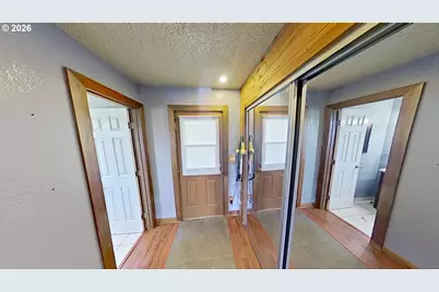 266 Sherwood Dr, Sutherlin, OR 97479 - Photo 20