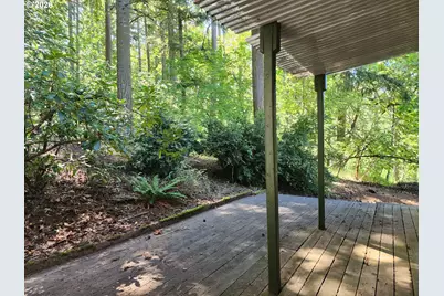 202 Foxtail Dr, Eugene, OR 97405 - Photo 12