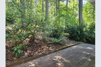 202 Foxtail Dr, Eugene, OR 97405 - Photo 16
