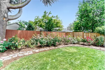 12405 SW Berryhill Ln, Beaverton, OR 97008 - Photo 28