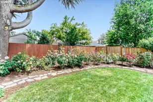 12405 SW Berryhill Ln, Beaverton, OR 97008 - Photo 28