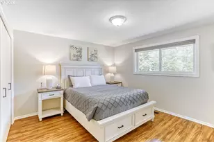 12405 SW Berryhill Ln, Beaverton, OR 97008 - Photo 18