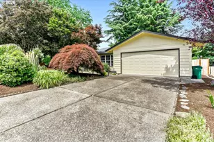 12405 SW Berryhill Ln, Beaverton, OR 97008 - Photo 4