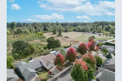 1748 Salmon River St NW, Salem, OR 97304 - Photo 32