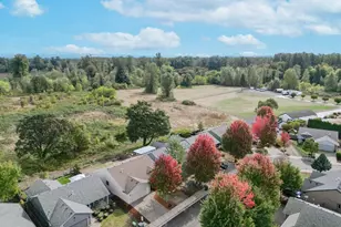 1748 Salmon River St NW, Salem, OR 97304 - Photo 32