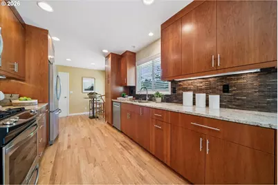 11820 SW Foothill Dr, Portland, OR 97225 - Photo 14