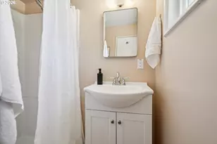 11820 SW Foothill Dr, Portland, OR 97225 - Photo 20