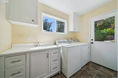 11820 SW Foothill Dr, Portland, OR 97225 - Photo 28