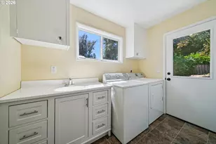 11820 SW Foothill Dr, Portland, OR 97225 - Photo 28