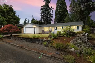 1040 NE 12th Pl, Canby, OR 97013 - Photo 2