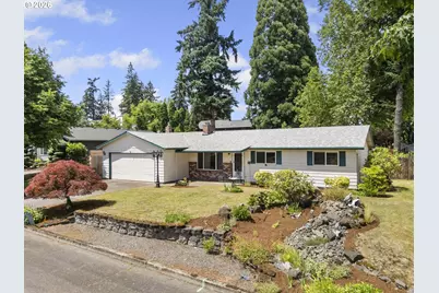 1040 NE 12th Pl, Canby, OR 97013 - Photo 2