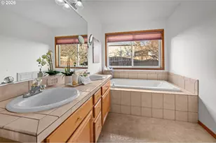 1492 SE 49th Ct, Hillsboro, OR 97123 - Photo 28