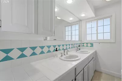 5636 SE 83rd Ave, Portland, OR 97266 - Photo 14