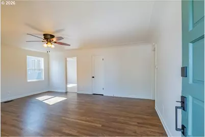1140 Lewis St, Salem, OR 97302 - Photo 4