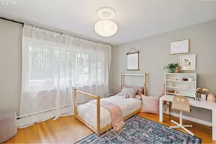 10901 S Riverside Dr, Portland, OR 97219 - Photo 16