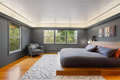 10901 S Riverside Dr, Portland, OR 97219 - Photo 12