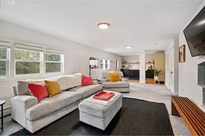 10901 S Riverside Dr, Portland, OR 97219 - Photo 22