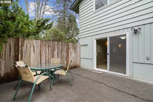 12390 SW 106th Dr, Portland, OR 97223 - Photo 32