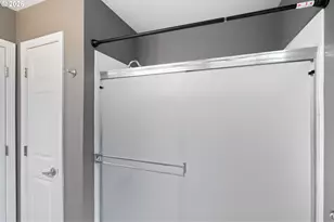 12390 SW 106th Dr, Portland, OR 97223 - Photo 16