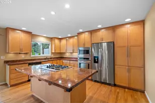 12390 SW 106th Dr, Portland, OR 97223 - Photo 8