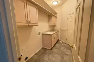 2067 Alex Ave SE, Salem, OR 97302 - Photo 16