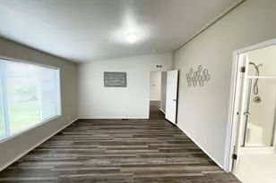 4455 Blueberry Ln NE, Salem, OR 97305 - Photo 16