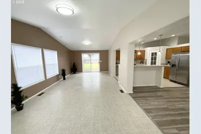 4455 Blueberry Ln NE, Salem, OR 97305 - Photo 28