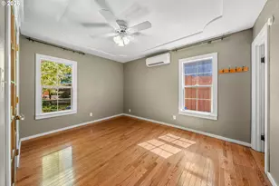 501 NE Broadway St, Myrtle Creek, OR 97457 - Photo 24