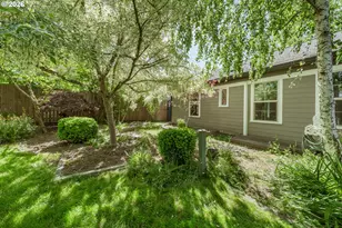 501 NE Broadway St, Myrtle Creek, OR 97457 - Photo 38