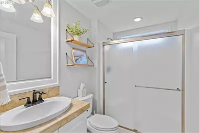 12059 SW Stringer Ln, Tigard, OR 97224 - Photo 32